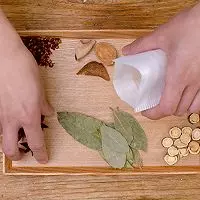 走紅多年的家傳鴨子做法大公開——秘制【冰糖醬鴨】的做法