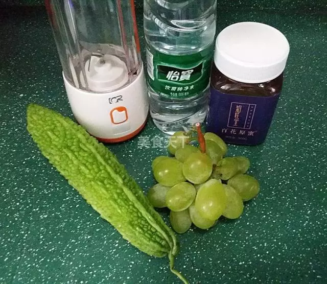 苦瓜焯水之後還是苦,這個做法讓你一秒愛上苦瓜!