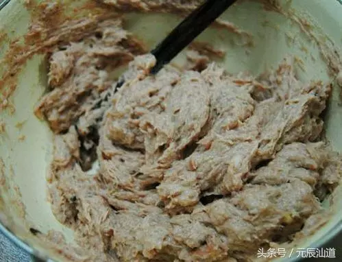 自製香菇肉丸,火鍋必備,三歲小孩都能放心吃!做法很簡單!