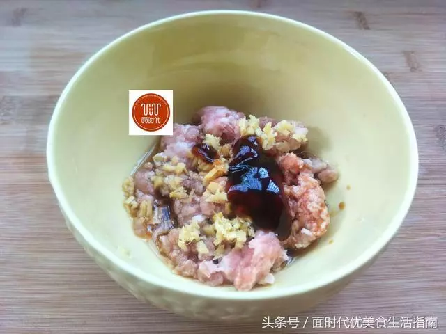 1塊豆腐,3個雞蛋,試試這種新做法,又香又嫩,看著流口水!非常適合家裡老人和小孩子!