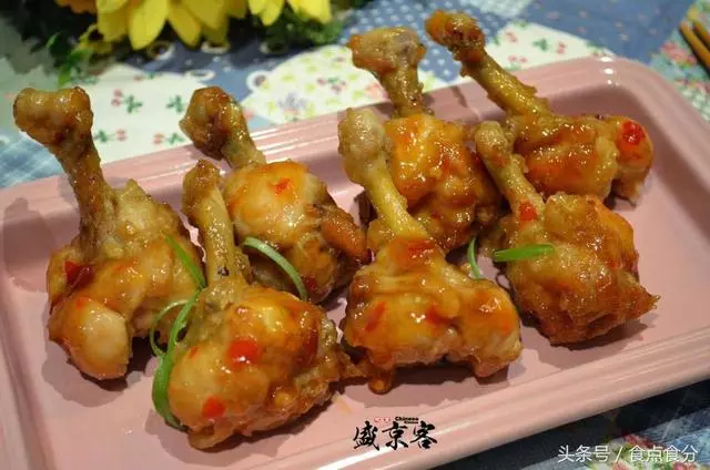 都誇我做的雞腿好吃,這雞肉也太香了,做法簡單,一盤全家人搶著吃