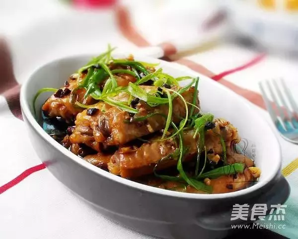 還在做可樂雞翅嗎?教你一個新做法更好吃!一上桌就被搶光,幾頓不吃就饞!蒸著吃,不上火!