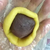 絕世好方!不開裂不粘手港式冰皮月餅(附奶黃餡做法)的詳細做法