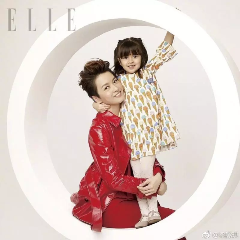 梁詠琪「3歲混血女兒」顏值超高,並擁有「逆天長腿」!那雙「愛笑的眼睛」,簡直融化人心啊!