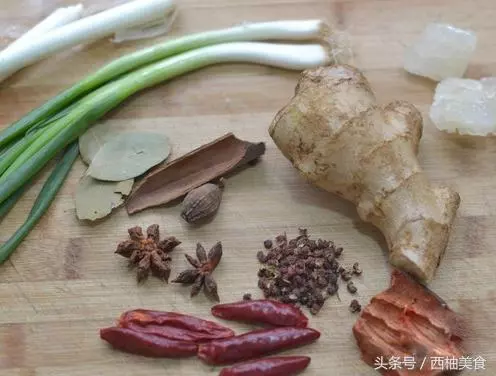 紅燒豬蹄怎麼做又香又嫩又不膩?最全配方來了,兩個豬蹄你夠吃嗎
