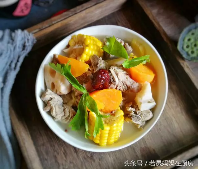 排骨湯這樣燉,味道鮮美無腥味,清爽不油膩,每次燉一鍋都不夠吃