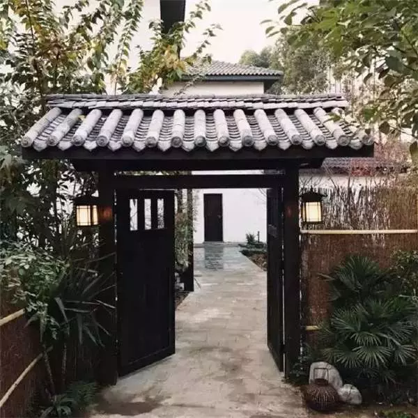 90後文青男僅花1萬4爆改出租房,後續又花1個半月的時間改造破院,成品讓人嘖嘖稱奇!