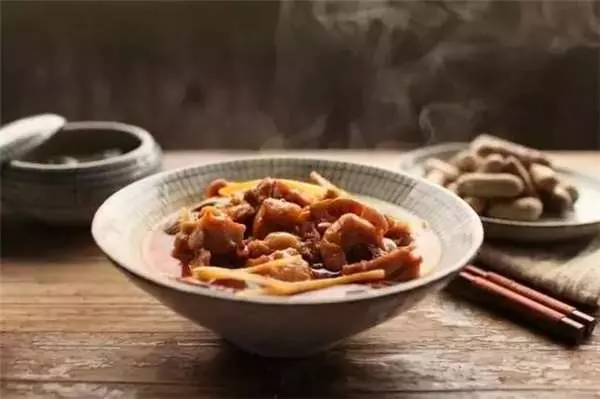 90後文青男僅花1萬4爆改出租房,後續又花1個半月的時間改造破院,成品讓人嘖嘖稱奇!