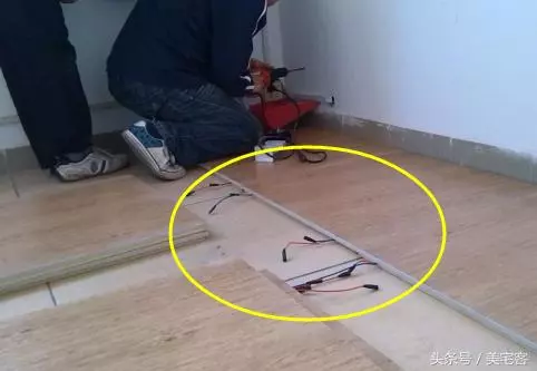 為什麼聰明人都在瓷磚上鋪木地板?開始覺得傻,聽完才知差點被坑