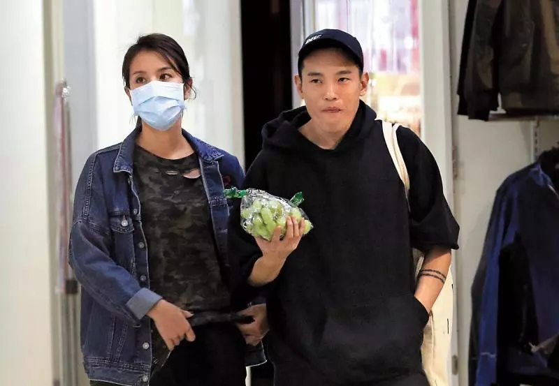 超會賺!35歲莎莎丟主持棒「仍月入80萬」,和男友交往10年不結婚嘆:太多不完美!