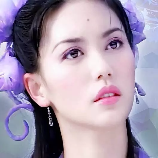 曾風靡中國的新加坡女星破產,被渣男騙走8000萬,如今瘦成皮包骨