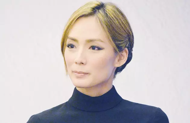 曾風靡中國的新加坡女星破產,被渣男騙走8000萬,如今瘦成皮包骨