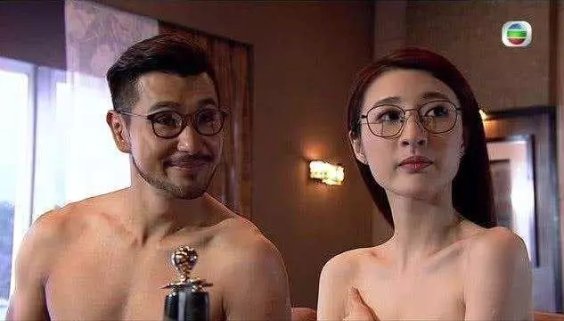 她結婚三年沒有生下一兒半女,如今被傳生一個孩子獎勵一個億!