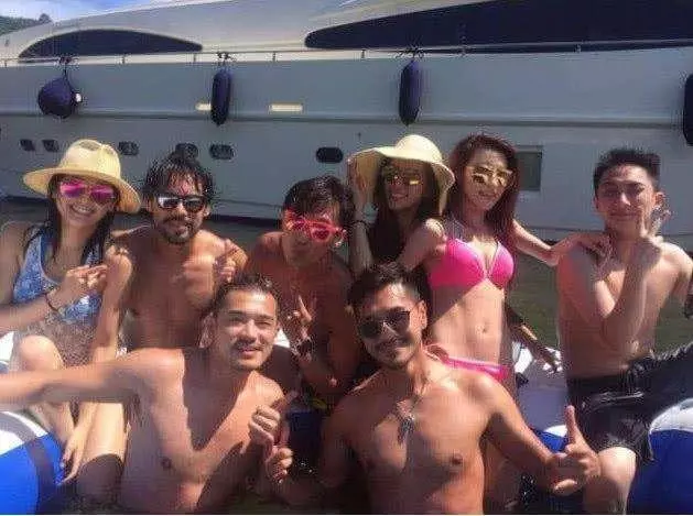 她結婚三年沒有生下一兒半女,如今被傳生一個孩子獎勵一個億!