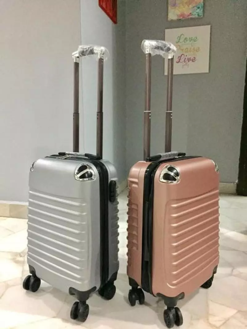 不只設計精美,還品質優良,而且很耐用的行李箱只需RM70!經常出國或出差的朋友快收藏!