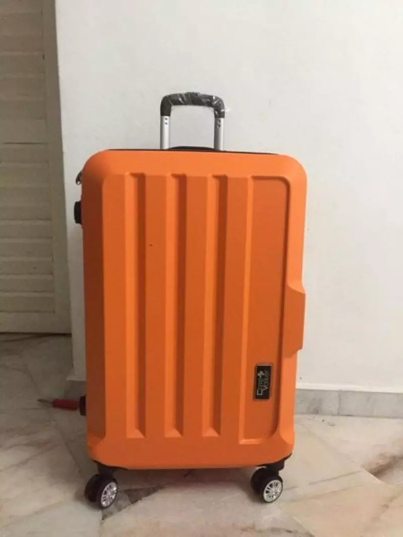 不只設計精美,還品質優良,而且很耐用的行李箱只需RM70!經常出國或出差的朋友快收藏!