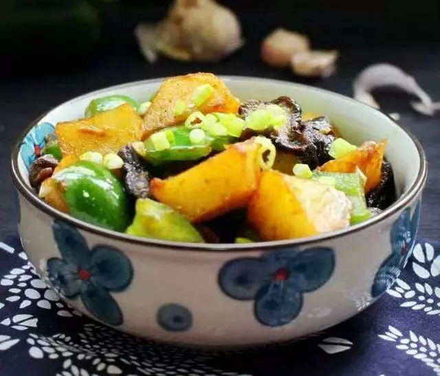 這種蔬菜果肉厚實還爽脆,炒肉吃真是一絕!