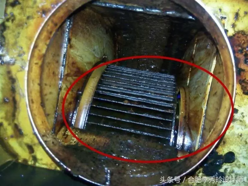 油煙機老積油,老媽只好刷上這膠水,油煙機再也沒積過油,爽歪歪