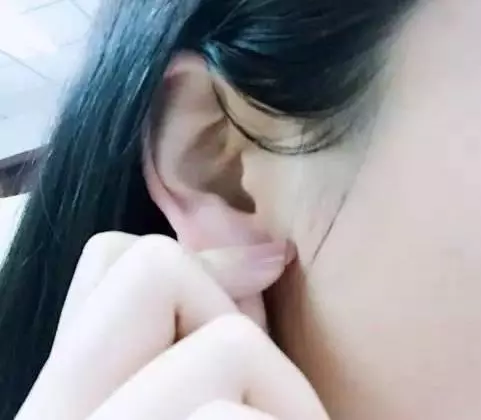 睡前揉一揉耳朵,幾分鐘時間卻能換來大健康
