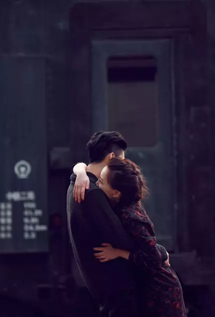 誰能比他傻?這些星座男是真正的「愛情傻瓜」!分手後還是癡癡的等舊情人回頭!
