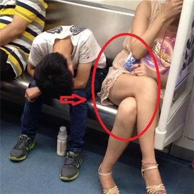 下班回家剛到樓下,見媳婦爬窗戶進去,我似乎明白了什麼.....