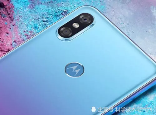 MOTO新機「撞臉」華為和小米,聯想能「拯救」MOTO嗎?