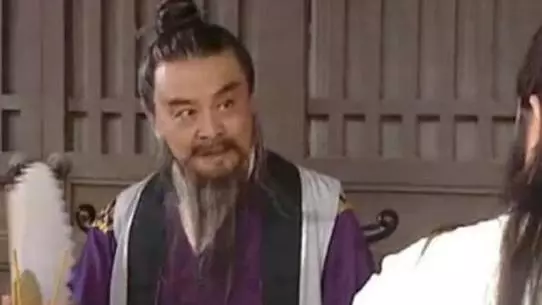 朱元璋衣冠不整去算命,寫了1個字,結果相士當場下跪高喊萬歲