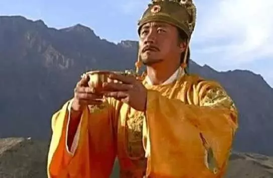 朱元璋衣冠不整去算命,寫了1個字,結果相士當場下跪高喊萬歲