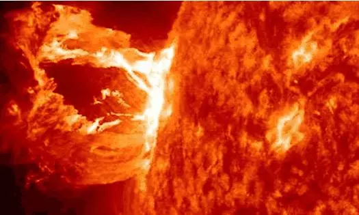美國為何要接近太陽?科學家:為了拯救全人類!