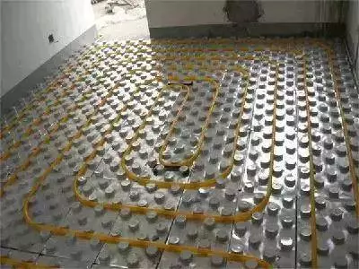新房究竟鋪木地板好還是瓷磚好?原來差別那麼大,裝完了才知道