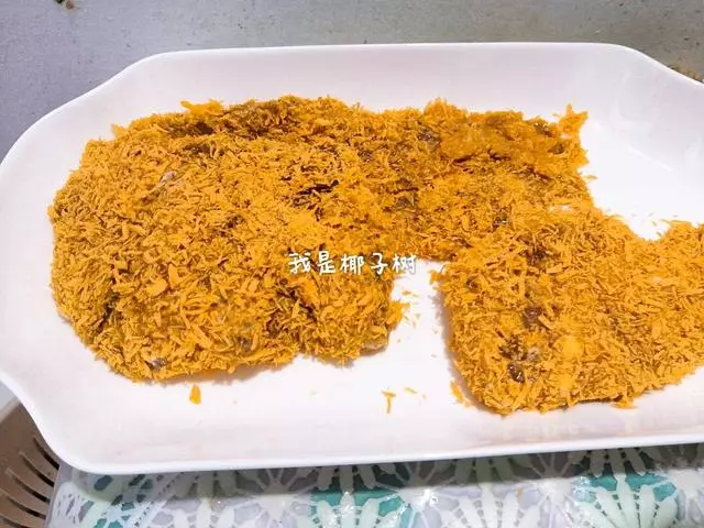 一塊雞胸肉變身一盤大雞排，步驟詳細，讓您在家吃到放心雞排