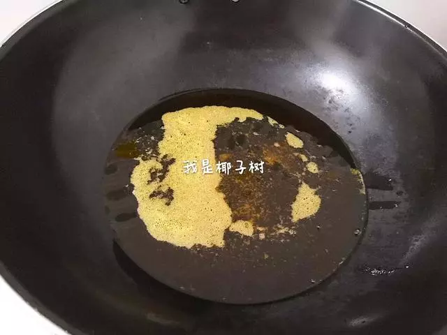 一塊雞胸肉變身一盤大雞排，步驟詳細，讓您在家吃到放心雞排