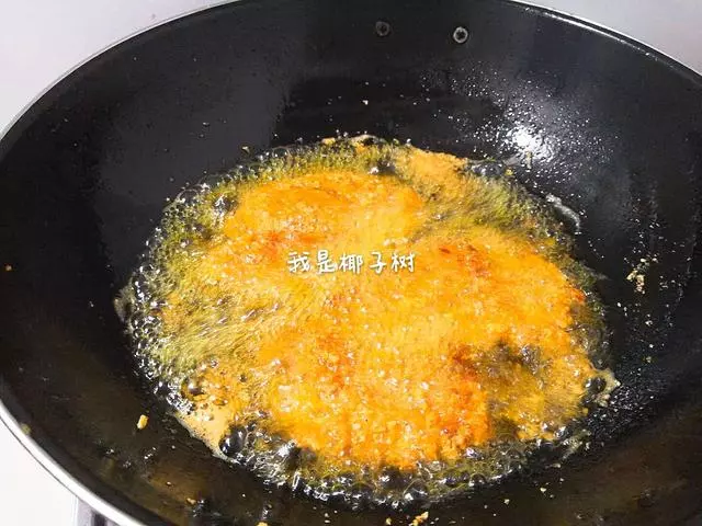 一塊雞胸肉變身一盤大雞排，步驟詳細，讓您在家吃到放心雞排