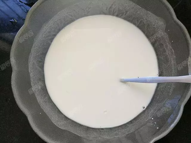 早餐這樣吃,成本不到三塊錢,細膩爽滑,一點兒也不比外賣的差