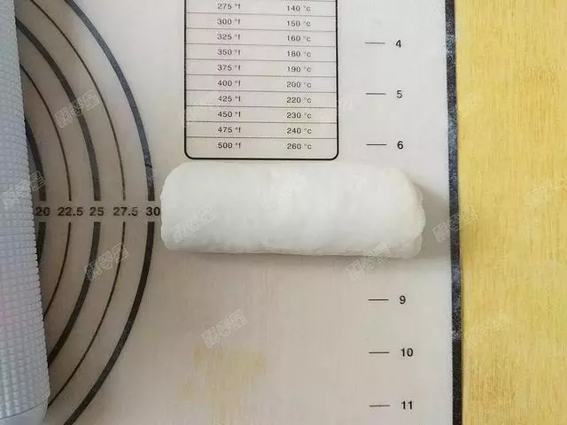 詳細步驟教您做吐司,香甜可口,超柔軟能拉絲,跟著做,一次成功!