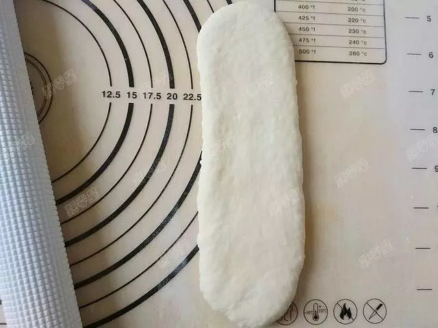 詳細步驟教您做吐司,香甜可口,超柔軟能拉絲,跟著做,一次成功!