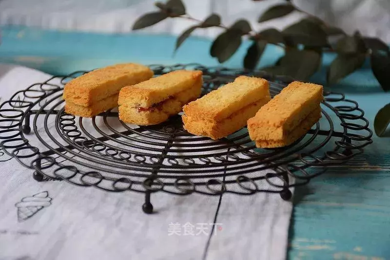 吐司剩下的邊角料還能這樣做?酥脆香甜,比薯片還好吃!