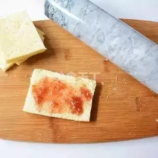 吐司剩下的邊角料還能這樣做?酥脆香甜,比薯片還好吃!
