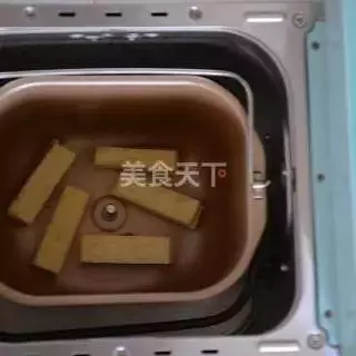 吐司剩下的邊角料還能這樣做?酥脆香甜,比薯片還好吃!