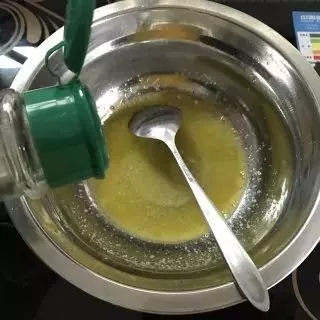 吐司剩下的邊角料還能這樣做?酥脆香甜,比薯片還好吃!