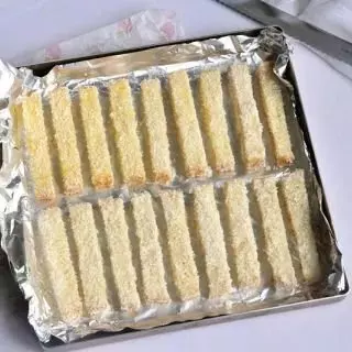 吐司剩下的邊角料還能這樣做?酥脆香甜,比薯片還好吃!