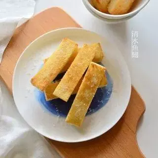 吐司剩下的邊角料還能這樣做?酥脆香甜,比薯片還好吃!