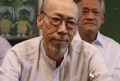 他的初戀是汪明荃,因野心分手,72歲單身,怕自己出去鬼混!