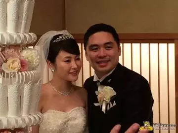 女星嫁豪門見不到老公,生了兒子公公5億要買孫,女星霸氣拒絕!