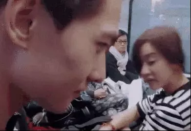【聽了簡直想跪!】前男友數量可以組足球隊,比起蕭亞軒...陳意涵才是那個該出戀愛教材的女明星!