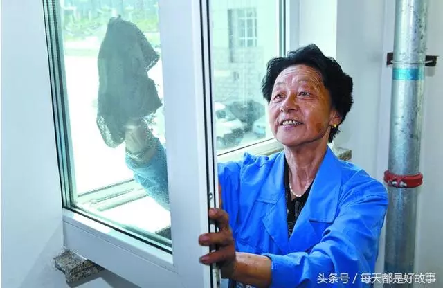 大學教授出了一道生活題,全班只有一個人答對,真相讓人慚愧萬分