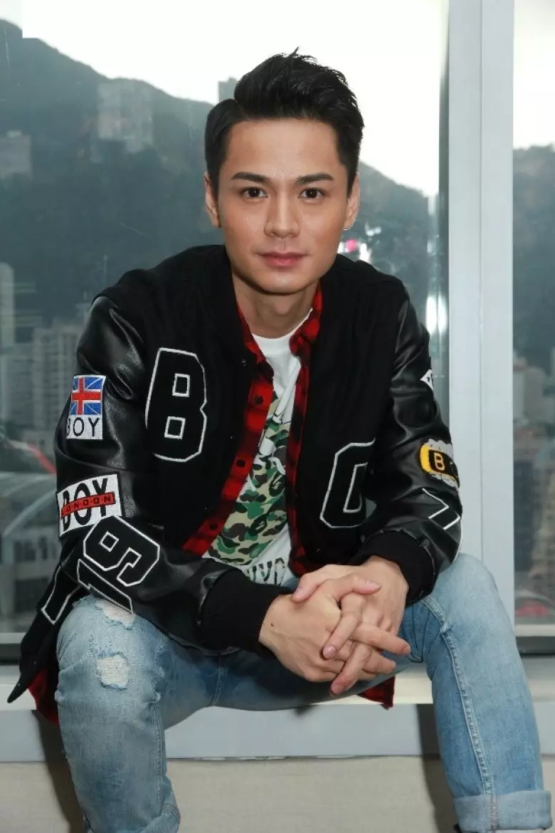 【胸都比老婆大了!】羅仲謙內地拍戲三個月沒娛樂, 每天做Gym吃番薯練出40寸胸肌, 而且還瘦了5KG!