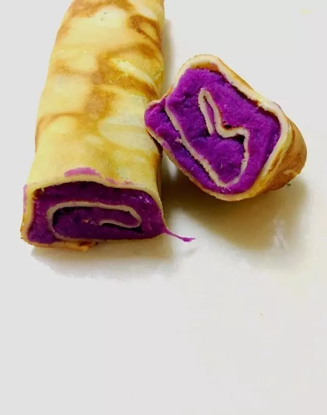 紫薯蛋卷,不添加任何防腐劑,自己在家做吃的放心~