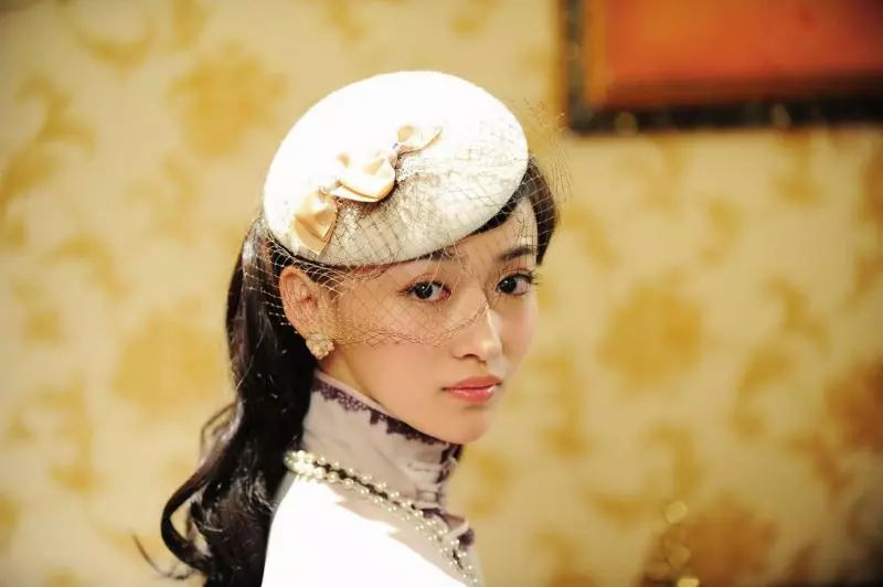 【吳謹言也有甜美的一面!】史上最Man宮女魏瓔珞『清純鄰家女孩Feel』的舊照讓粉絲們都戀愛了!