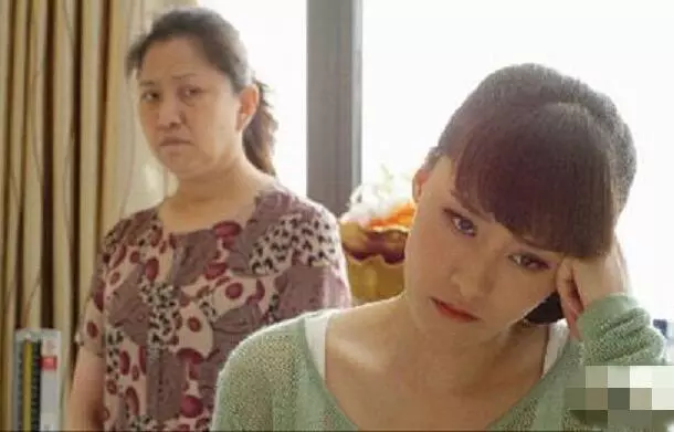 兒媳生孩子,我和老伴特意去看望,才第2天,我們就進了警察局